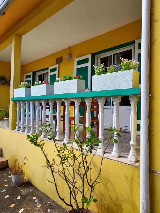 Au Pied Des Sources Villa ซีลาโอส ภายนอก รูปภาพ