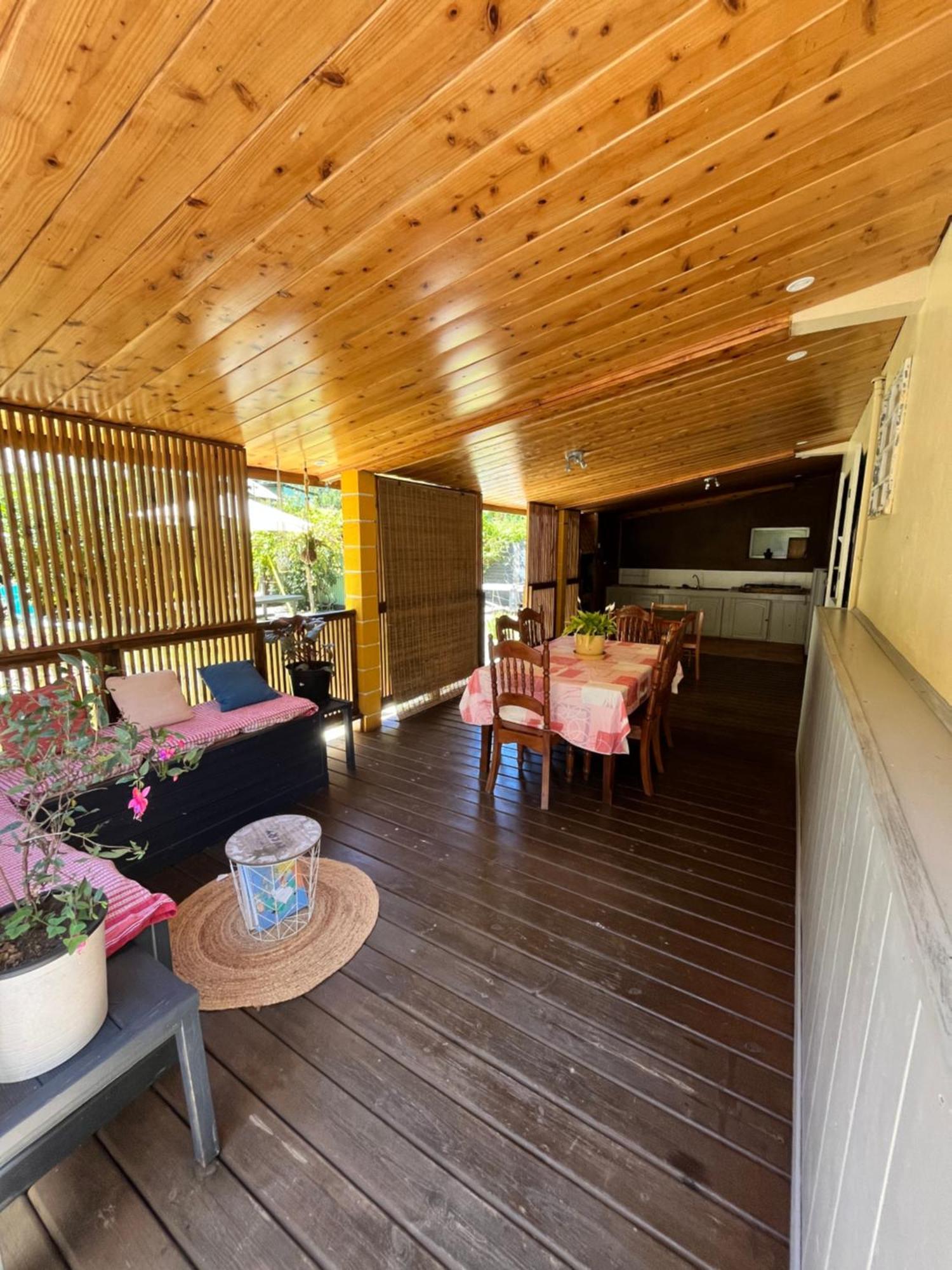 Au Pied Des Sources Villa ซีลาโอส ภายนอก รูปภาพ