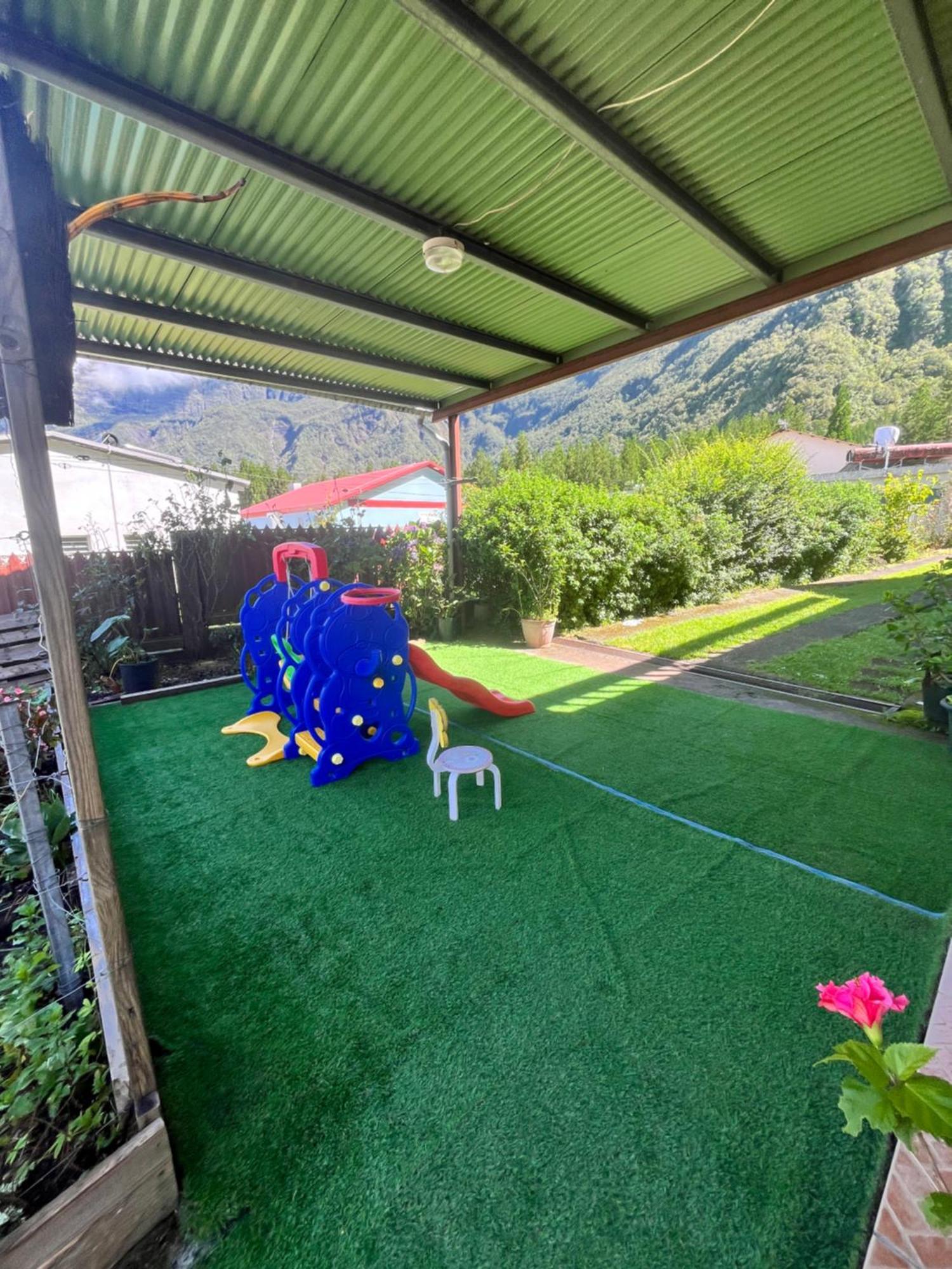 Au Pied Des Sources Villa ซีลาโอส ภายนอก รูปภาพ